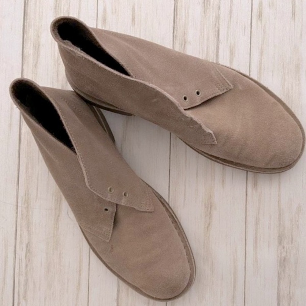 Clark’s Suede Ankle Loafers. Missing shoestrings.